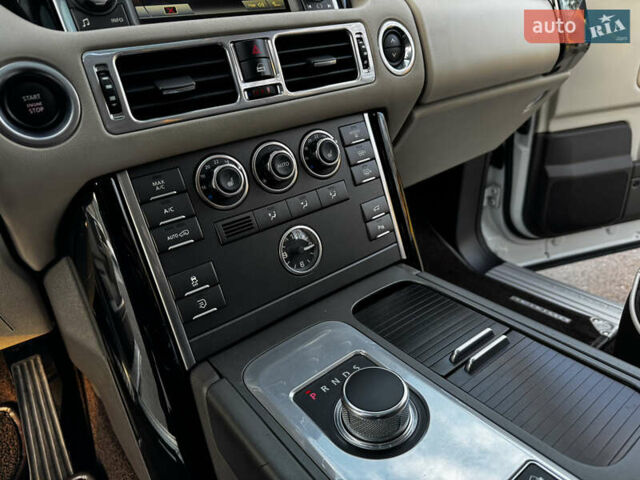 Белый Ленд Ровер Рендж Ровер, объемом двигателя 4.37 л и пробегом 181 тыс. км за 23950 $, фото 39 на Automoto.ua