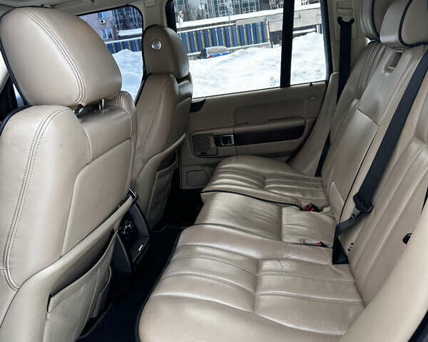 Белый Ленд Ровер Рендж Ровер, объемом двигателя 4.37 л и пробегом 217 тыс. км за 16500 $, фото 17 на Automoto.ua