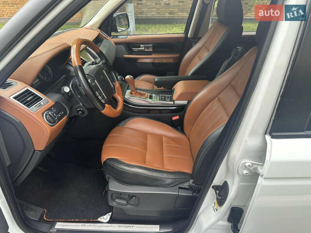 Белый Ленд Ровер Рендж Ровер, объемом двигателя 2.99 л и пробегом 181 тыс. км за 20500 $, фото 17 на Automoto.ua