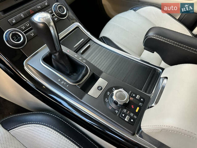 Белый Ленд Ровер Рендж Ровер, объемом двигателя 5 л и пробегом 179 тыс. км за 18000 $, фото 15 на Automoto.ua