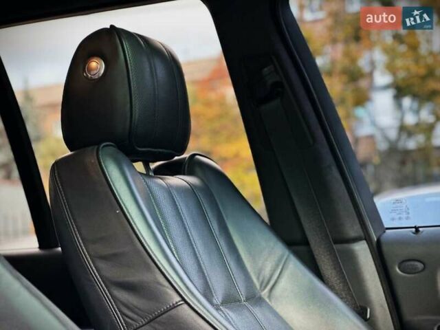 Білий Ленд Ровер Рендж Ровер, об'ємом двигуна 4.37 л та пробігом 300 тис. км за 18800 $, фото 25 на Automoto.ua