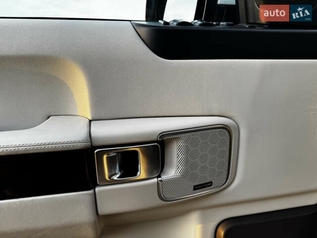 Белый Ленд Ровер Рендж Ровер, объемом двигателя 4.37 л и пробегом 181 тыс. км за 23950 $, фото 36 на Automoto.ua