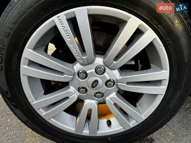 Белый Ленд Ровер Рендж Ровер, объемом двигателя 4.37 л и пробегом 181 тыс. км за 23950 $, фото 25 на Automoto.ua