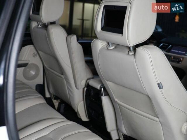 Білий Ленд Ровер Рендж Ровер, об'ємом двигуна 5 л та пробігом 207 тис. км за 21500 $, фото 33 на Automoto.ua