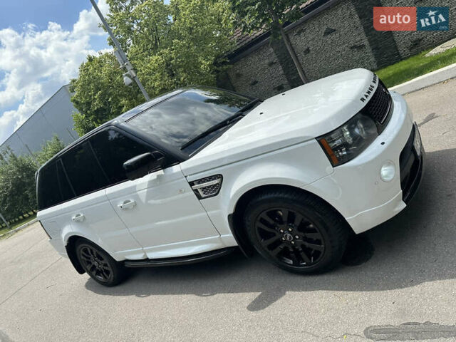 Белый Ленд Ровер Рендж Ровер, объемом двигателя 2.99 л и пробегом 181 тыс. км за 20500 $, фото 6 на Automoto.ua