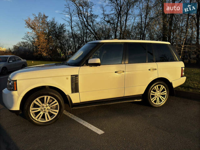 Белый Ленд Ровер Рендж Ровер, объемом двигателя 4.37 л и пробегом 181 тыс. км за 23950 $, фото 3 на Automoto.ua