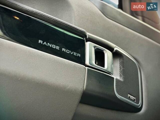 Білий Ленд Ровер Рендж Ровер, об'ємом двигуна 4.37 л та пробігом 300 тис. км за 18800 $, фото 20 на Automoto.ua