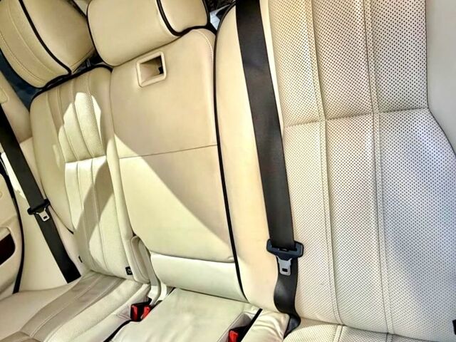 Білий Ленд Ровер Рендж Ровер, об'ємом двигуна 5 л та пробігом 184 тис. км за 17999 $, фото 5 на Automoto.ua