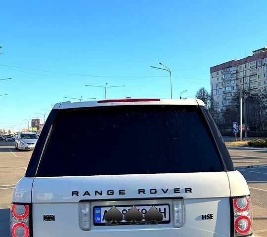 Білий Ленд Ровер Рендж Ровер, об'ємом двигуна 5 л та пробігом 187 тис. км за 20999 $, фото 2 на Automoto.ua