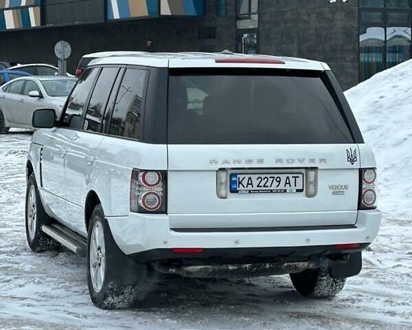 Белый Ленд Ровер Рендж Ровер, объемом двигателя 4.37 л и пробегом 217 тыс. км за 16500 $, фото 5 на Automoto.ua