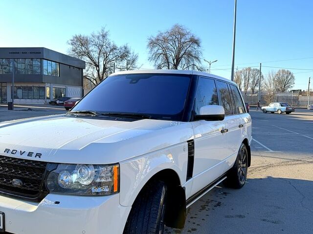 Білий Ленд Ровер Рендж Ровер, об'ємом двигуна 5 л та пробігом 187 тис. км за 20999 $, фото 3 на Automoto.ua