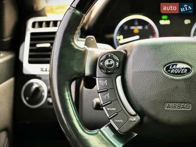 Белый Ленд Ровер Рендж Ровер, объемом двигателя 4.37 л и пробегом 300 тыс. км за 18800 $, фото 49 на Automoto.ua