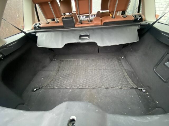 Белый Ленд Ровер Рендж Ровер, объемом двигателя 3 л и пробегом 164 тыс. км за 11000 $, фото 8 на Automoto.ua