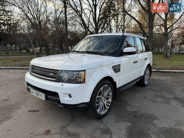 Белый Ленд Ровер Рендж Ровер, объемом двигателя 5 л и пробегом 156 тыс. км за 15500 $, фото 1 на Automoto.ua