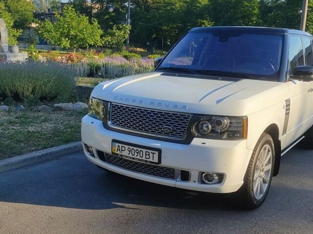 Белый Ленд Ровер Рендж Ровер, объемом двигателя 5 л и пробегом 150 тыс. км за 26000 $, фото 18 на Automoto.ua