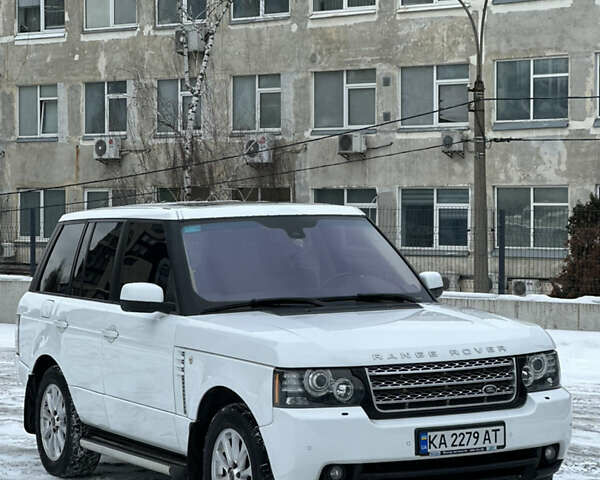 Белый Ленд Ровер Рендж Ровер, объемом двигателя 4.37 л и пробегом 217 тыс. км за 16500 $, фото 1 на Automoto.ua