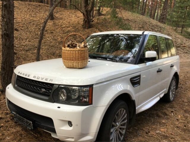 Белый Ленд Ровер Рендж Ровер, объемом двигателя 3 л и пробегом 164 тыс. км за 11000 $, фото 9 на Automoto.ua