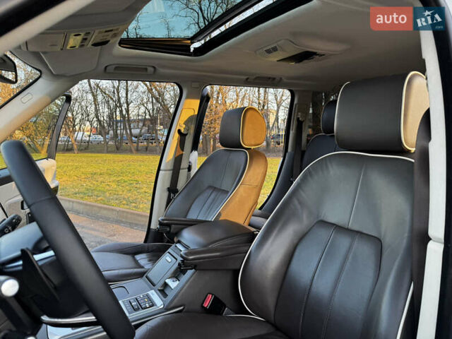 Белый Ленд Ровер Рендж Ровер, объемом двигателя 4.37 л и пробегом 181 тыс. км за 23950 $, фото 41 на Automoto.ua