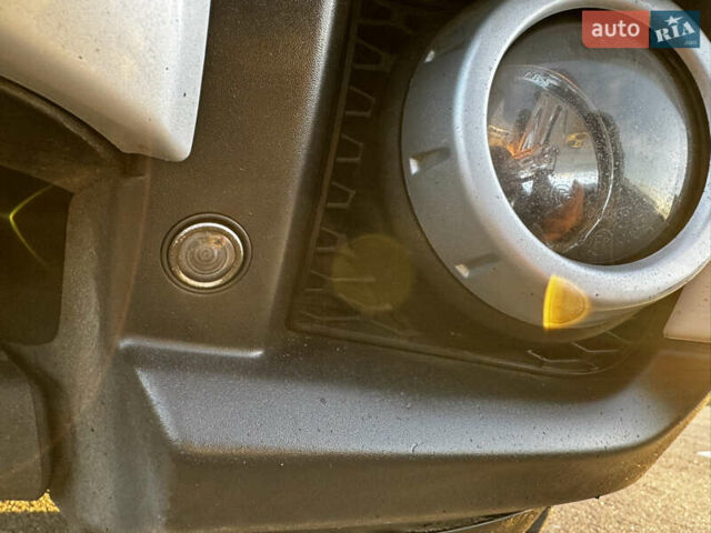 Белый Ленд Ровер Рендж Ровер, объемом двигателя 4.37 л и пробегом 181 тыс. км за 19500 $, фото 15 на Automoto.ua