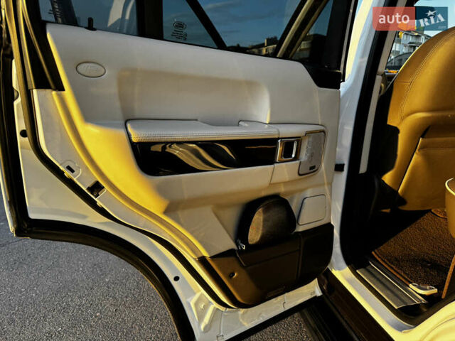 Белый Ленд Ровер Рендж Ровер, объемом двигателя 4.37 л и пробегом 181 тыс. км за 19500 $, фото 29 на Automoto.ua