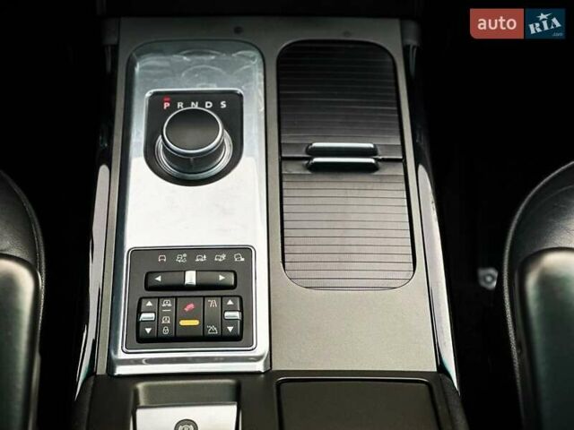 Білий Ленд Ровер Рендж Ровер, об'ємом двигуна 4.37 л та пробігом 300 тис. км за 18800 $, фото 45 на Automoto.ua