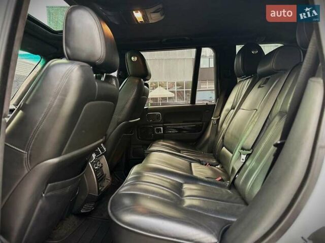 Белый Ленд Ровер Рендж Ровер, объемом двигателя 4.37 л и пробегом 300 тыс. км за 18800 $, фото 28 на Automoto.ua