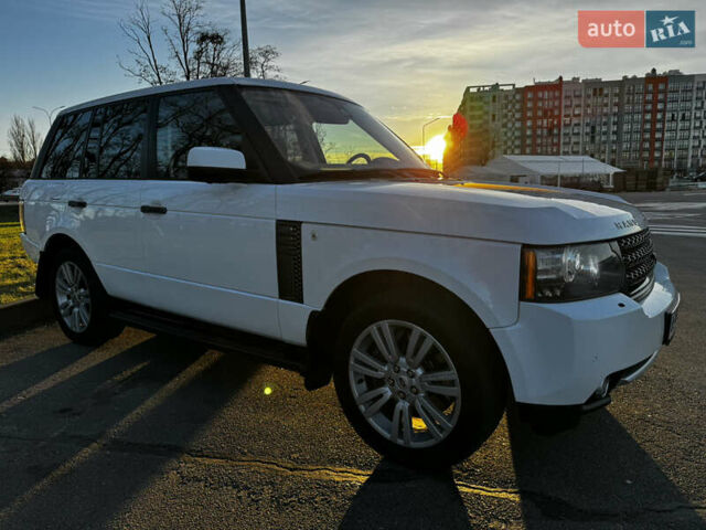 Белый Ленд Ровер Рендж Ровер, объемом двигателя 4.37 л и пробегом 181 тыс. км за 19500 $, фото 11 на Automoto.ua