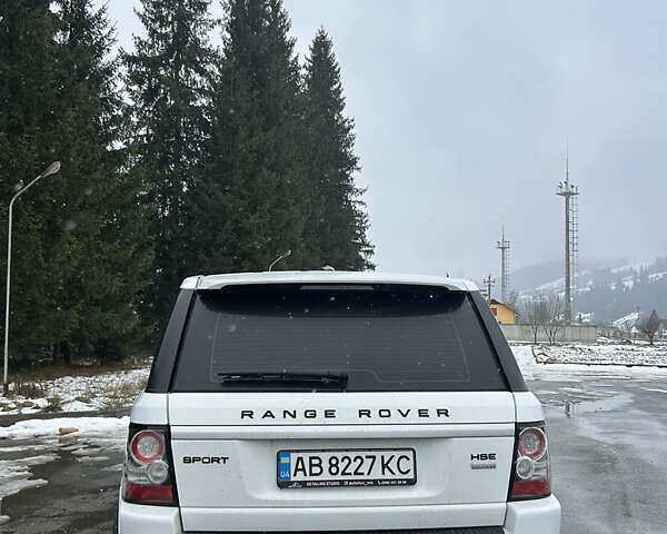 Белый Ленд Ровер Рендж Ровер, объемом двигателя 2.99 л и пробегом 270 тыс. км за 19500 $, фото 4 на Automoto.ua