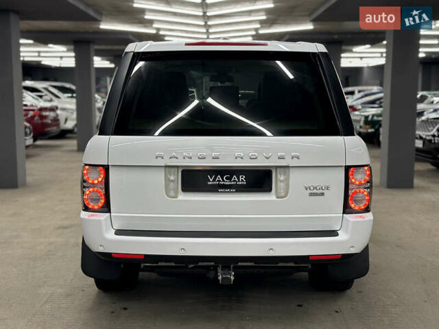 Білий Ленд Ровер Рендж Ровер, об'ємом двигуна 4.37 л та пробігом 126 тис. км за 29000 $, фото 6 на Automoto.ua