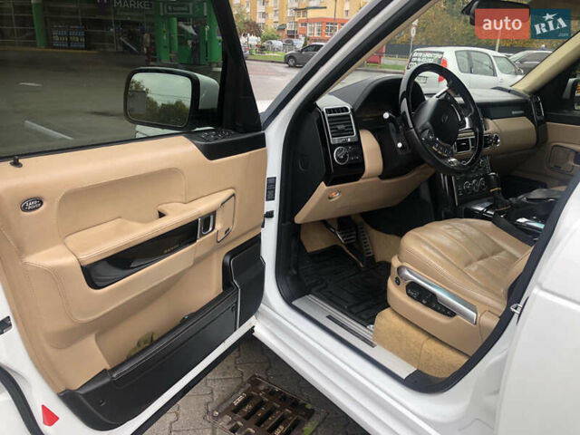 Ленд Ровер Рендж Ровер 2012 в Коломые на Automoto.ua Белый Ленд Ровер Рендж Ровер, объемом двигателя 5 л и пробегом 130 тыс. км за 26500 $, фото 16 на Automoto.ua