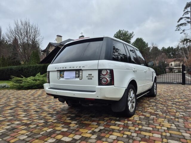 Белый Ленд Ровер Рендж Ровер, объемом двигателя 4.4 л и пробегом 209 тыс. км за 24894 $, фото 2 на Automoto.ua