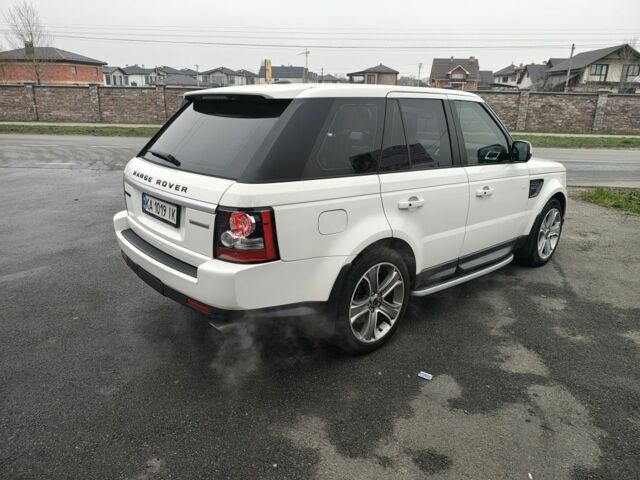 Белый Ленд Ровер Рендж Ровер, объемом двигателя 5 л и пробегом 252 тыс. км за 14300 $, фото 1 на Automoto.ua