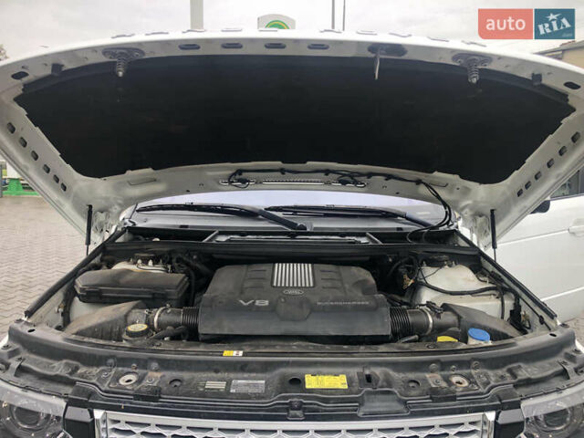 Ленд Ровер Рендж Ровер 2012 в Коломые на Automoto.ua Белый Ленд Ровер Рендж Ровер, объемом двигателя 5 л и пробегом 130 тыс. км за 26500 $, фото 35 на Automoto.ua