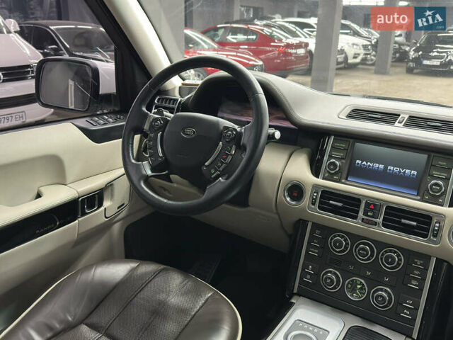 Білий Ленд Ровер Рендж Ровер, об'ємом двигуна 4.37 л та пробігом 126 тис. км за 29000 $, фото 42 на Automoto.ua