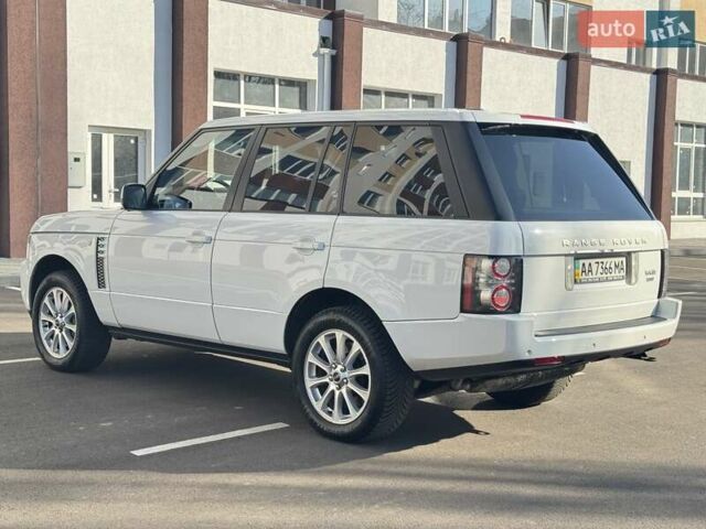 Белый Ленд Ровер Рендж Ровер, объемом двигателя 4.37 л и пробегом 177 тыс. км за 22500 $, фото 6 на Automoto.ua