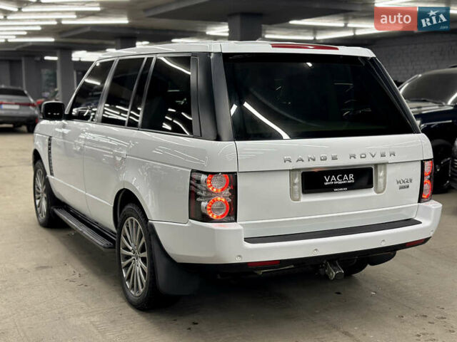 Білий Ленд Ровер Рендж Ровер, об'ємом двигуна 4.37 л та пробігом 126 тис. км за 29000 $, фото 4 на Automoto.ua