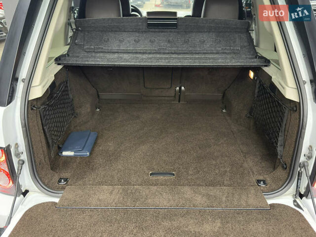 Білий Ленд Ровер Рендж Ровер, об'ємом двигуна 4.37 л та пробігом 126 тис. км за 29000 $, фото 24 на Automoto.ua