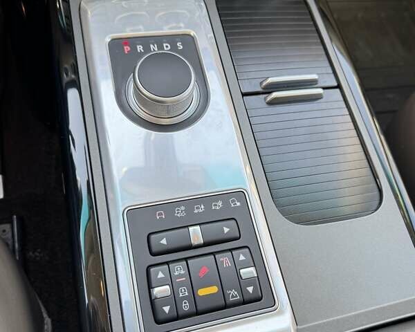 Белый Ленд Ровер Рендж Ровер, объемом двигателя 4.37 л и пробегом 177 тыс. км за 22500 $, фото 20 на Automoto.ua