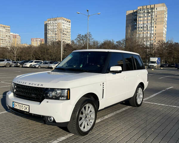 Білий Ленд Ровер Рендж Ровер, об'ємом двигуна 4.37 л та пробігом 219 тис. км за 22500 $, фото 1 на Automoto.ua
