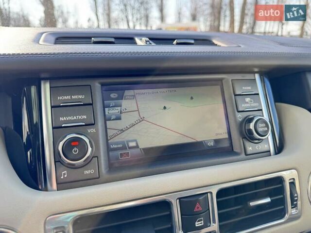 Белый Ленд Ровер Рендж Ровер, объемом двигателя 4.37 л и пробегом 177 тыс. км за 22500 $, фото 18 на Automoto.ua