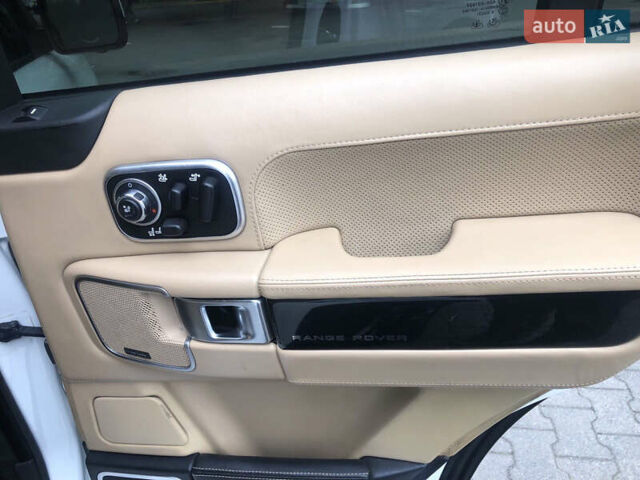 Ленд Ровер Рендж Ровер 2012 в Коломые на Automoto.ua Белый Ленд Ровер Рендж Ровер, объемом двигателя 5 л и пробегом 130 тыс. км за 26500 $, фото 29 на Automoto.ua