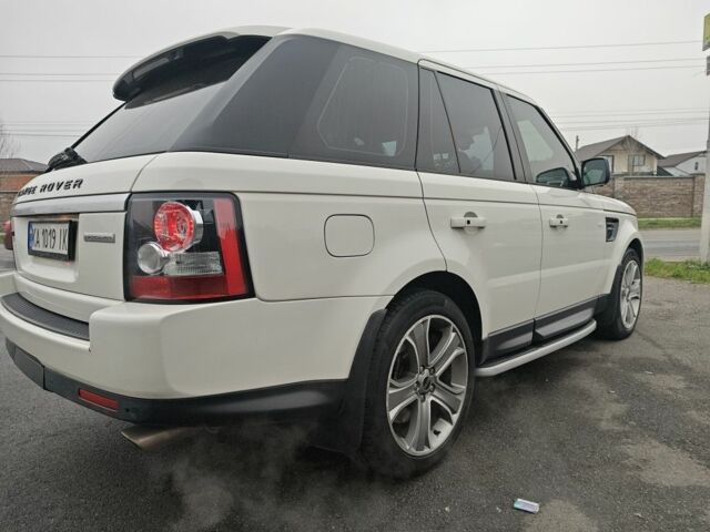 Белый Ленд Ровер Рендж Ровер, объемом двигателя 5 л и пробегом 252 тыс. км за 14300 $, фото 3 на Automoto.ua