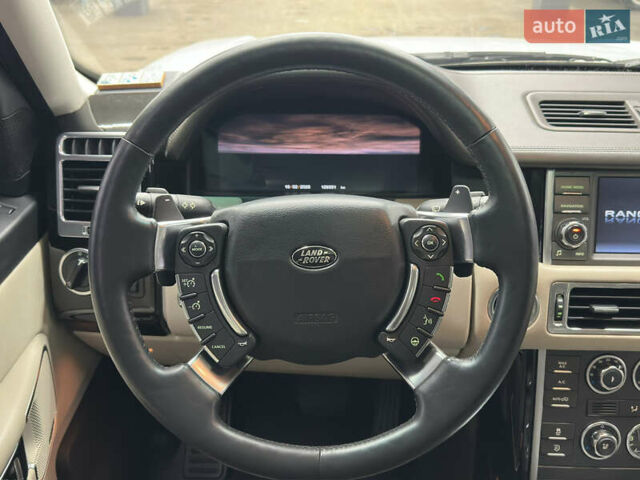 Білий Ленд Ровер Рендж Ровер, об'ємом двигуна 4.37 л та пробігом 126 тис. км за 29000 $, фото 38 на Automoto.ua