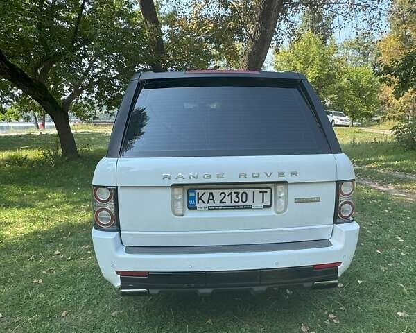 Білий Ленд Ровер Рендж Ровер, об'ємом двигуна 4.37 л та пробігом 198 тис. км за 25500 $, фото 3 на Automoto.ua