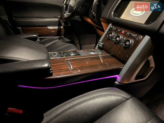 Белый Ленд Ровер Рендж Ровер, объемом двигателя 3 л и пробегом 211 тыс. км за 29200 $, фото 37 на Automoto.ua