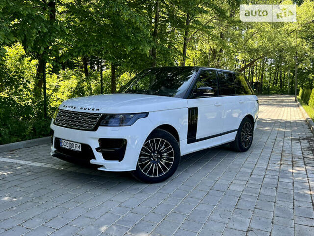 Білий Ленд Ровер Рендж Ровер, об'ємом двигуна 4.4 л та пробігом 180 тис. км за 50000 $, фото 2 на Automoto.ua