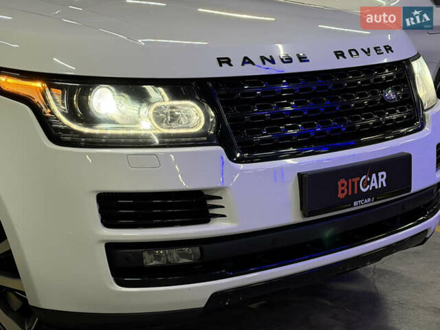 Белый Ленд Ровер Рендж Ровер, объемом двигателя 4.37 л и пробегом 240 тыс. км за 31000 $, фото 4 на Automoto.ua