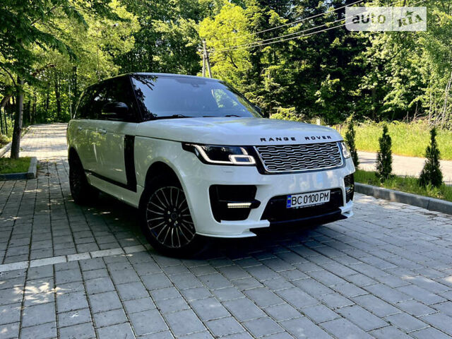 Білий Ленд Ровер Рендж Ровер, об'ємом двигуна 4.4 л та пробігом 180 тис. км за 50000 $, фото 17 на Automoto.ua