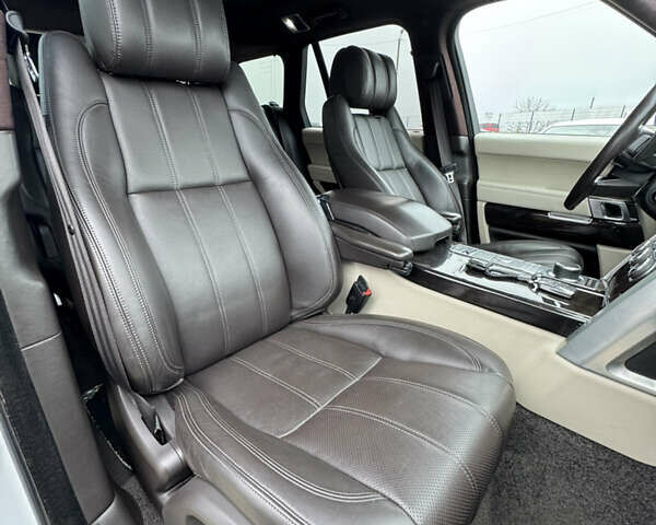 Белый Ленд Ровер Рендж Ровер, объемом двигателя 2.99 л и пробегом 148 тыс. км за 34000 $, фото 35 на Automoto.ua