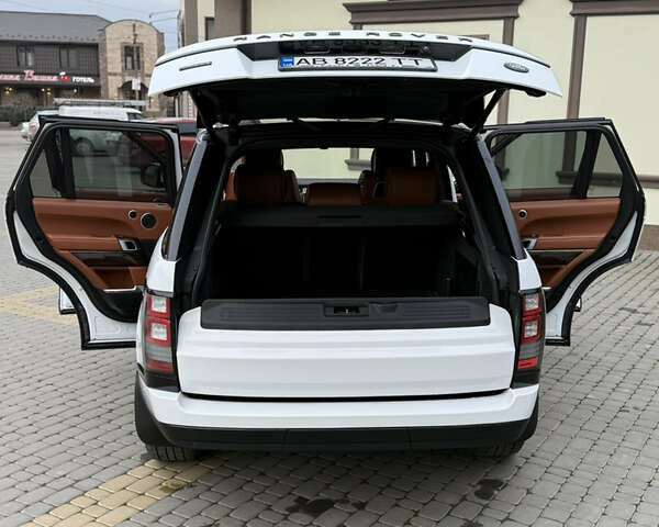 Білий Ленд Ровер Рендж Ровер, об'ємом двигуна 4.4 л та пробігом 130 тис. км за 38500 $, фото 42 на Automoto.ua